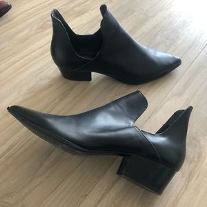 black zara cut out booties~ size 40